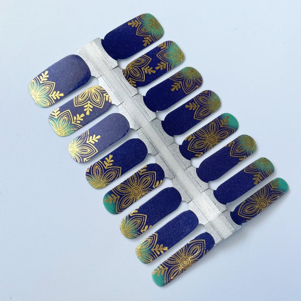 Mandala Bay Nail Polish Strip