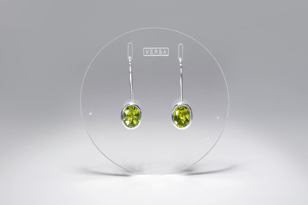 Image of "To attain a desired goal" silver earrings with chrysolites · FRUI VOTIS ·