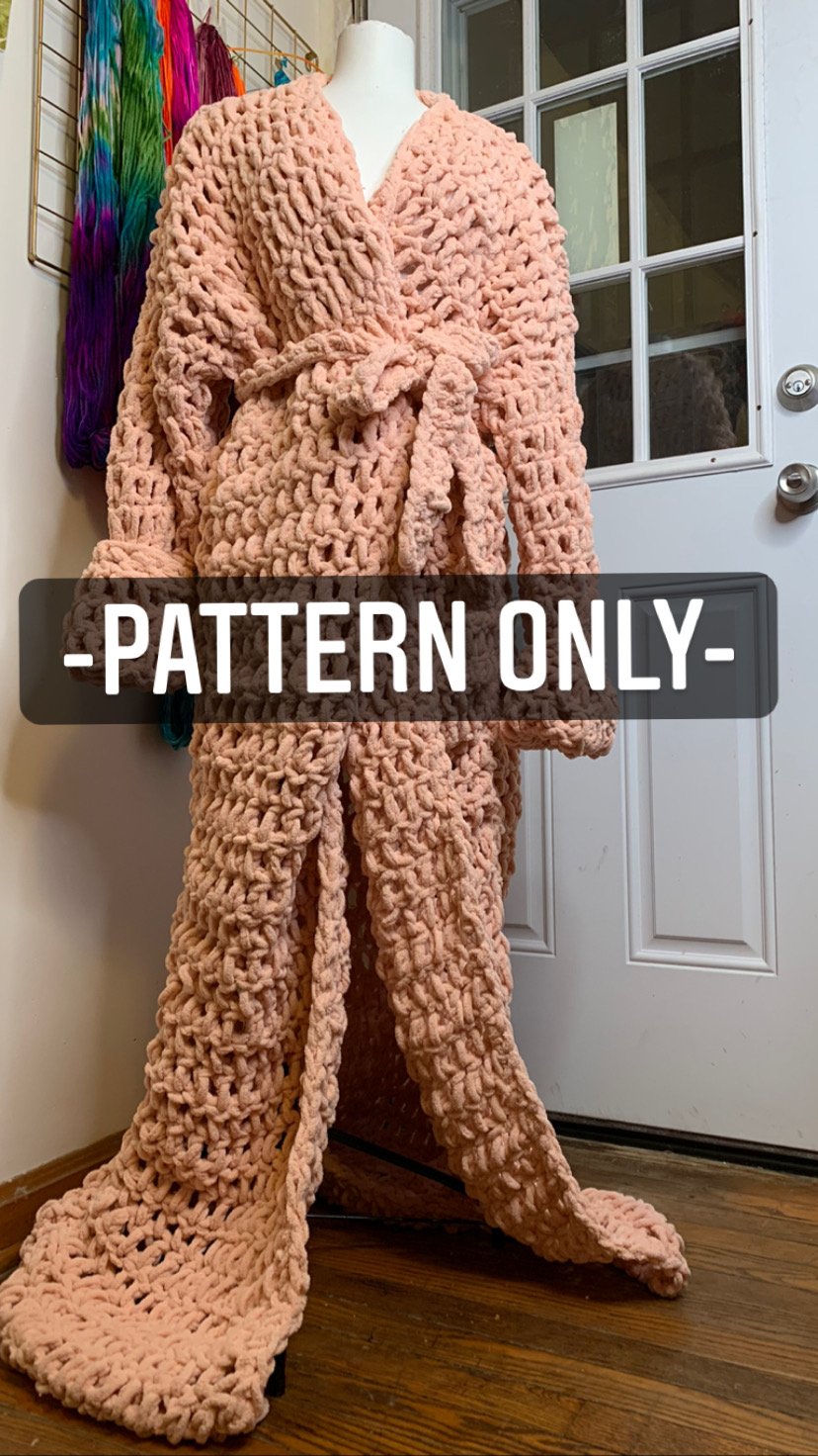 Image of Oversized floor length plush robe Pattern