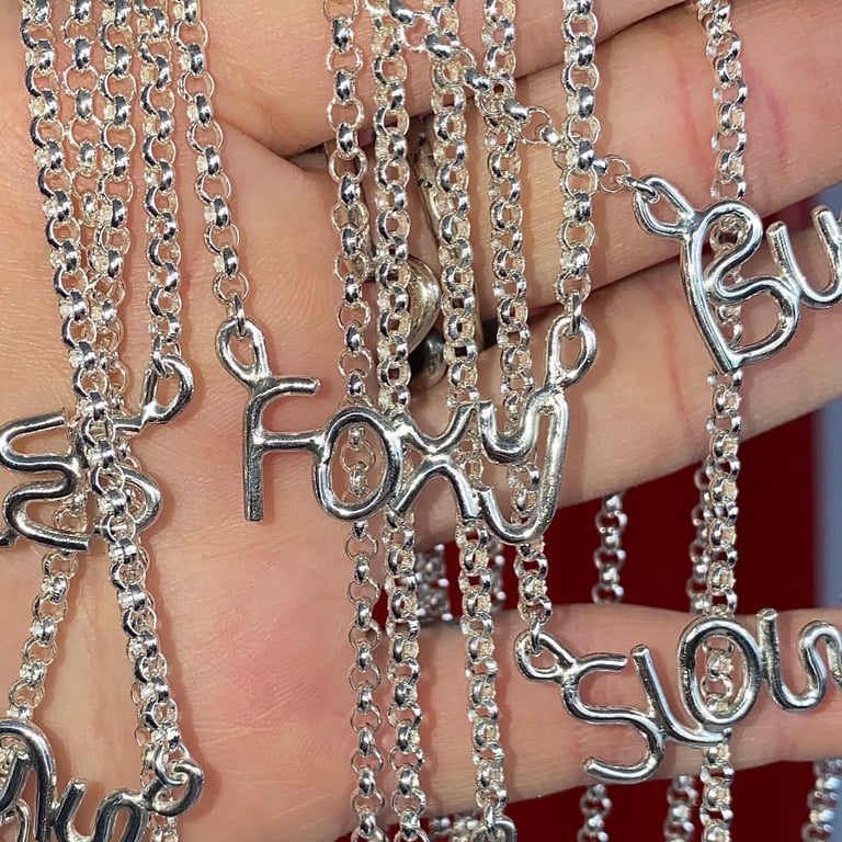 Wiry Custom Necklace Image 4