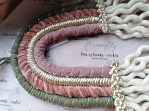 Luxury macrame rainbow 1.