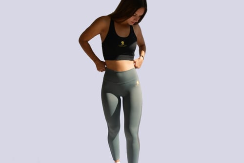 Image of Women Green Leggings