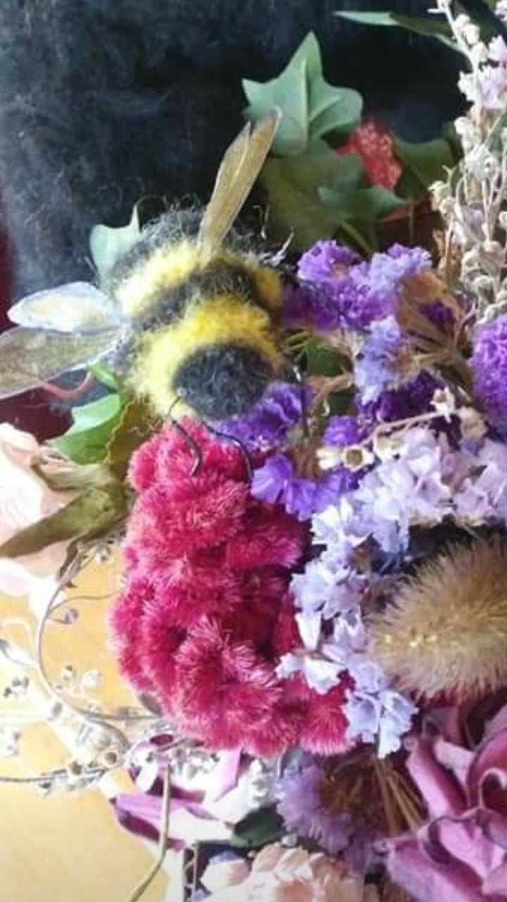 Image of Three Bumblebees