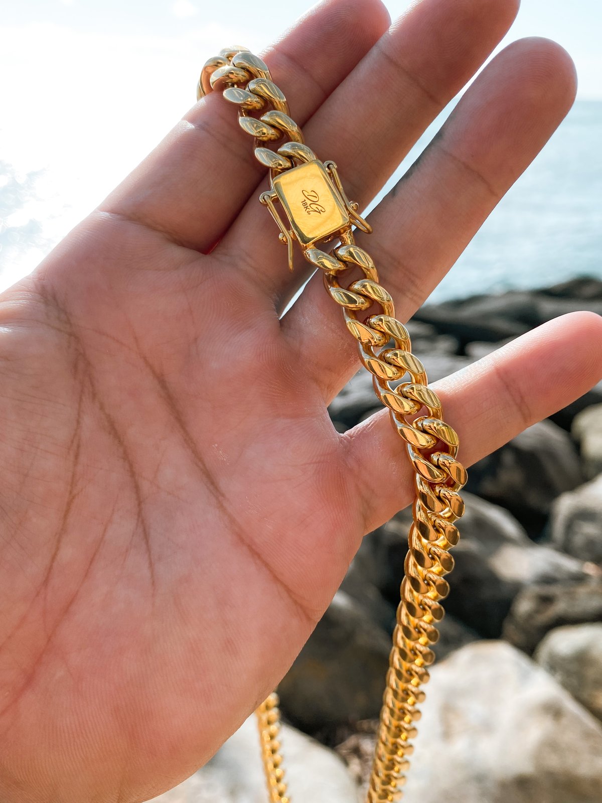 Delight Gold - 18K Yellow Gold 10MM , 22" Cuban Link Chain