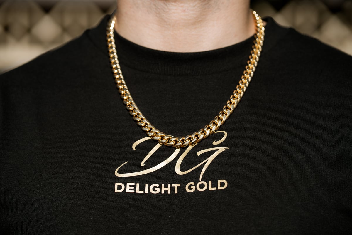 Delight Gold - 18K Yellow Gold 10MM , 22" Cuban Link Chain