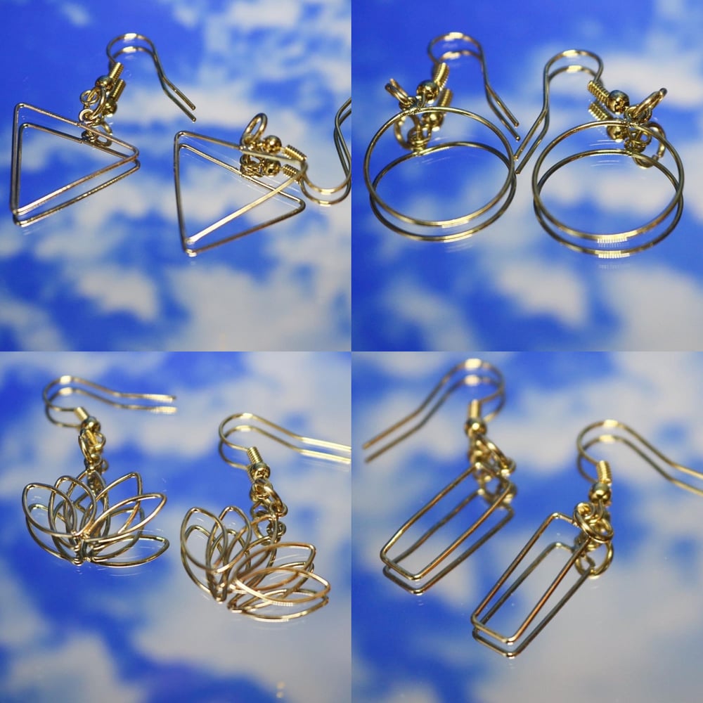 Image of Minimalistic Gold Earrings