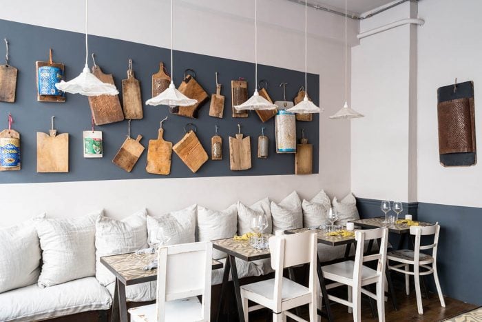 Image of Lampada a sospensione in puro lino collezione "Bistrot" di Borgo delle Tovaglie