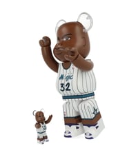 Image 2 of SHAQUILLE O'NEAL 400% + 100% Be@rbrick 
