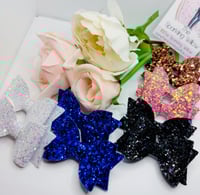 Sparkly Bows for Bunches 