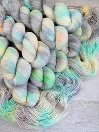 Image 2 of Iridescent-Lite