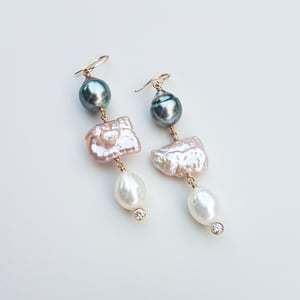 Tahitian & Fresh Water Triple Pearl Earrings 