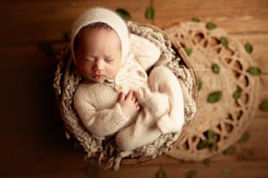 Image of Footed Romper and Bonnet Set - FAWN