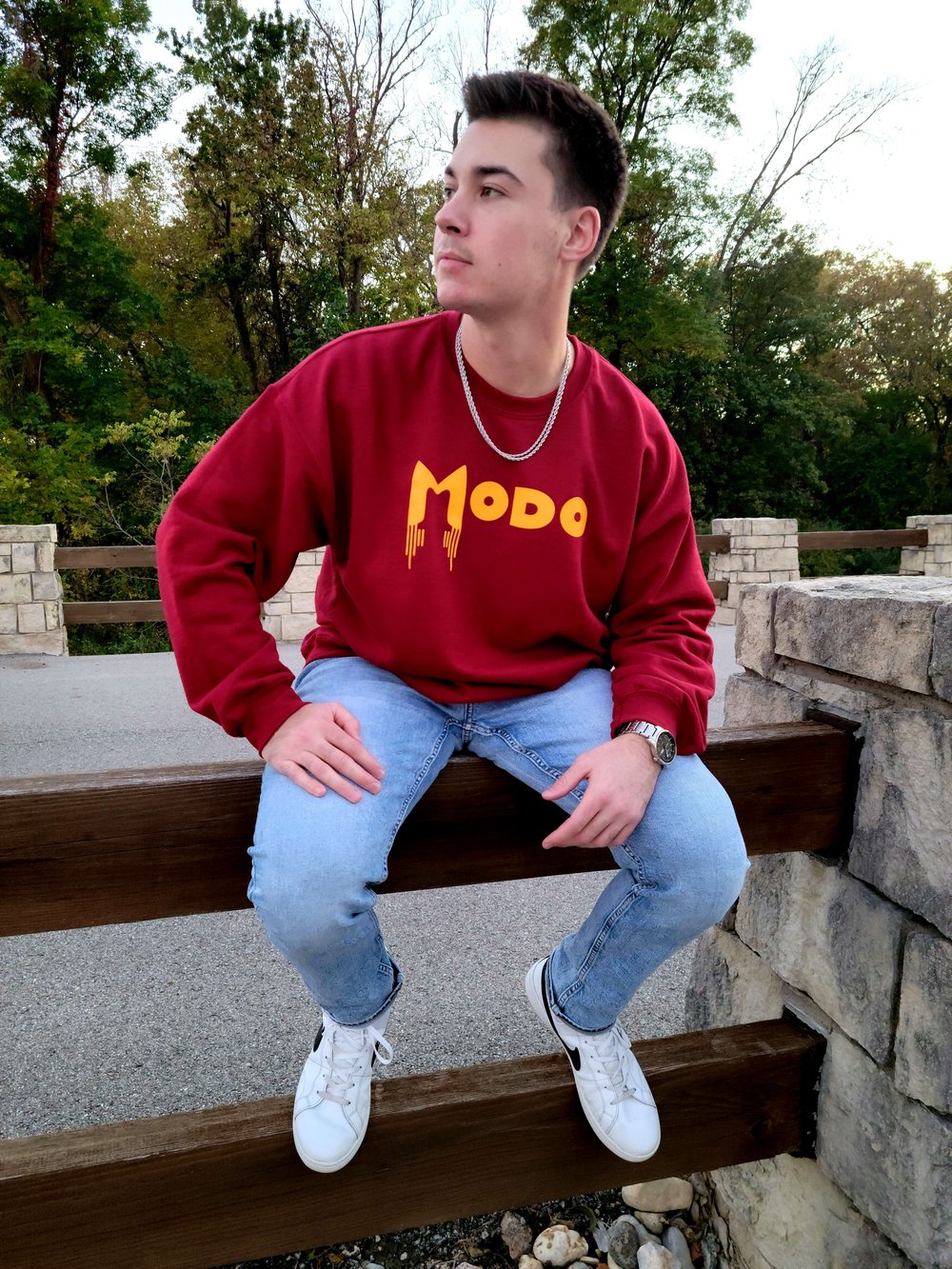 Image of GARNET MODO SWEATSHIRT