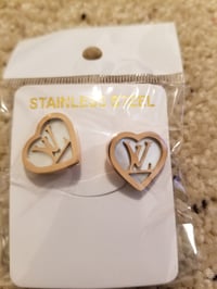 Image 5 of LV Earribgs Rose Gold