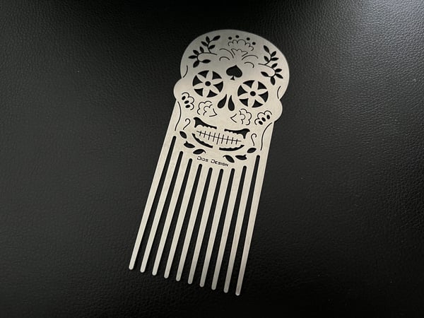 Image of Peigne dent large (Homme) / Wide tooth comb (Man) - Skull pour Homme (pique)