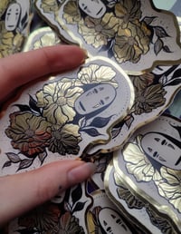 Image 3 of Gold No Face sticker