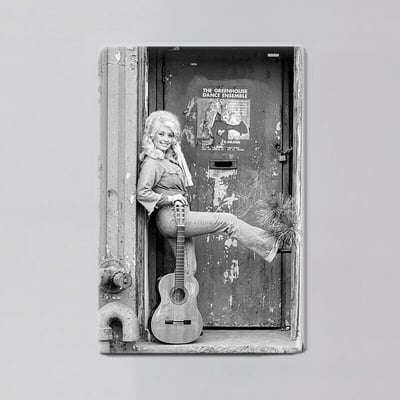 Image of Dolly Parton - Guitar / Magnet