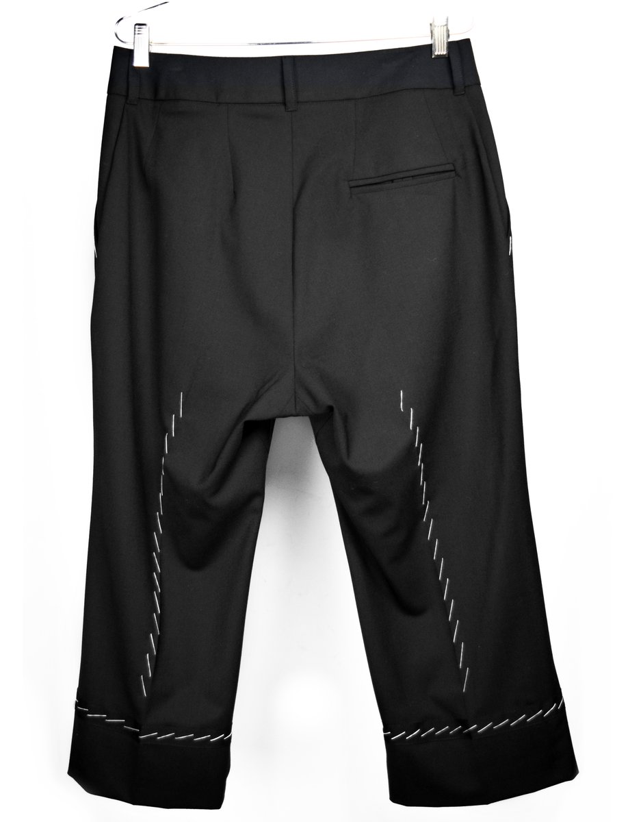 aw21+16.jpg?auto=format&fit= 