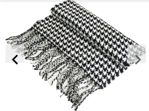 Image of Houndstooth Scarf 