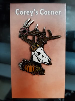 Leshen Seasons Enamel Pin