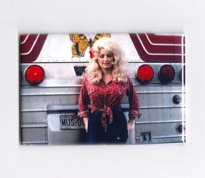 Image of Dolly Parton  - Bus / Magnet