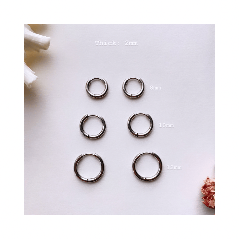 Image of Silver Minimal Hoop Earrings