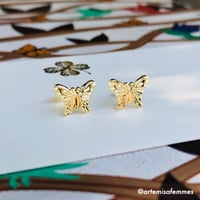 Monarca Dorada 10K Gold Studs