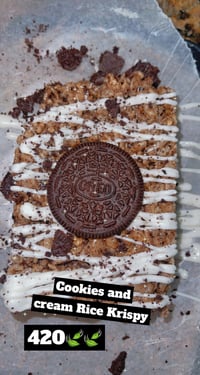 Cookies and Cream Rice Krispy Cearal Bar