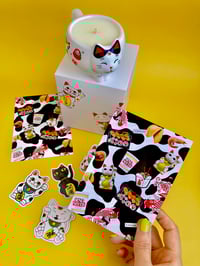 Image 2 of LUCKY CAT CANDLE