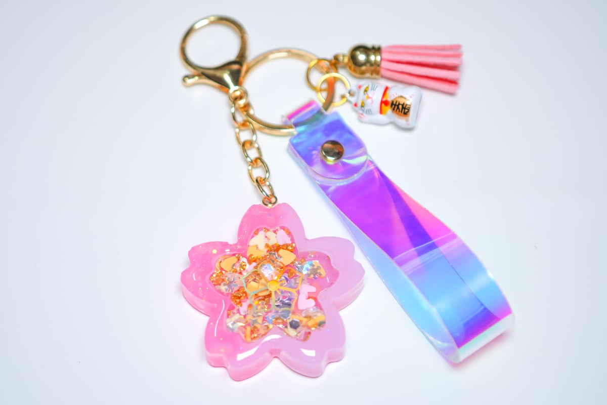 PINK Sakura Glitter Shaker Keychain - Eventeny