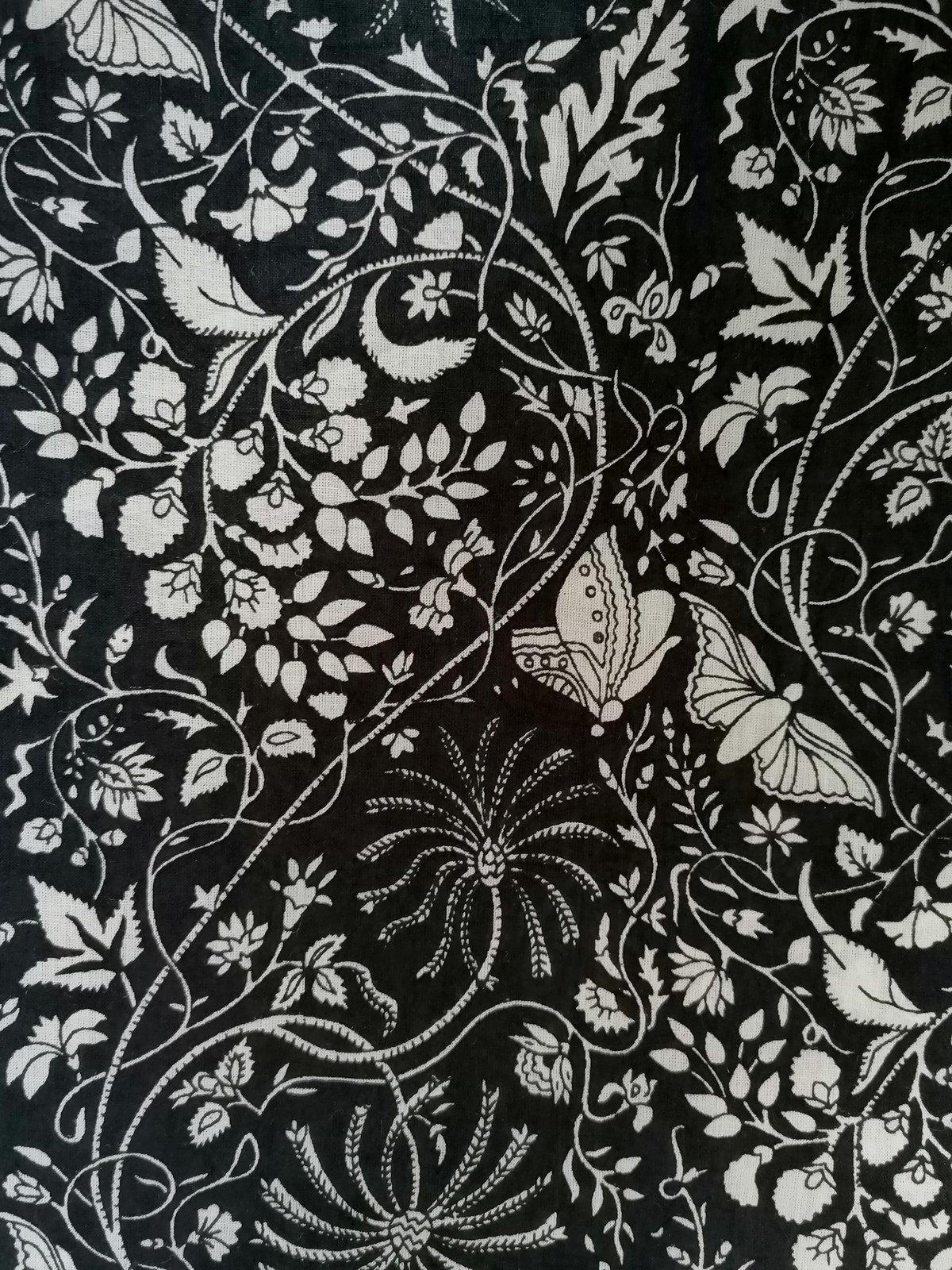 Image of Namasté fabric bleu nuit papillons 