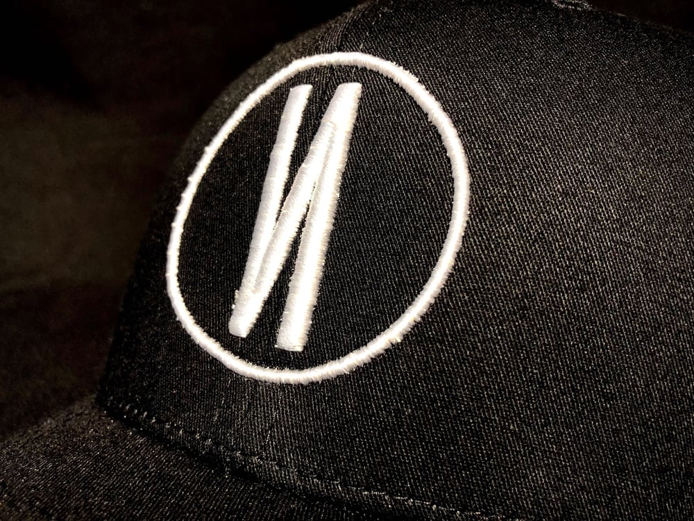 "Circle" Logo Reg. Trucker Hat (Blk/Wht)