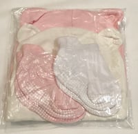 Syhood Baby Beanie/Non Slip Sock Set