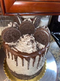 Image 3 of Oreo cookies X cream cake