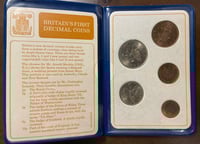 Image 1 of Vintage (1968) Britain's 1st Decimal Coins w/Presentation Folder - Circulated