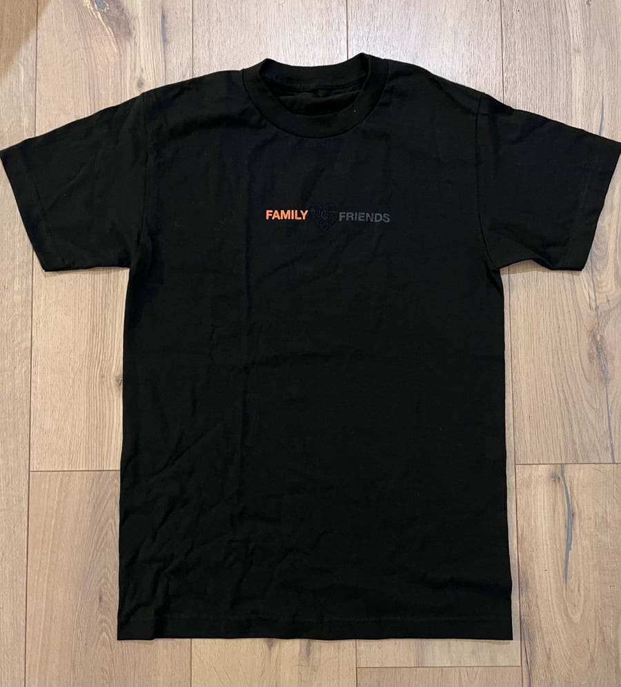 Image of FAMILY HEART TEE