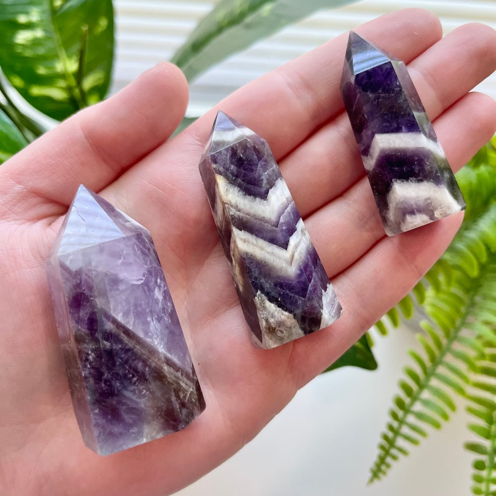 Mini Chevron Amethyst Tower