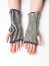 Pinstripe Merino Knitted Mittens- Charcoal/Snow 