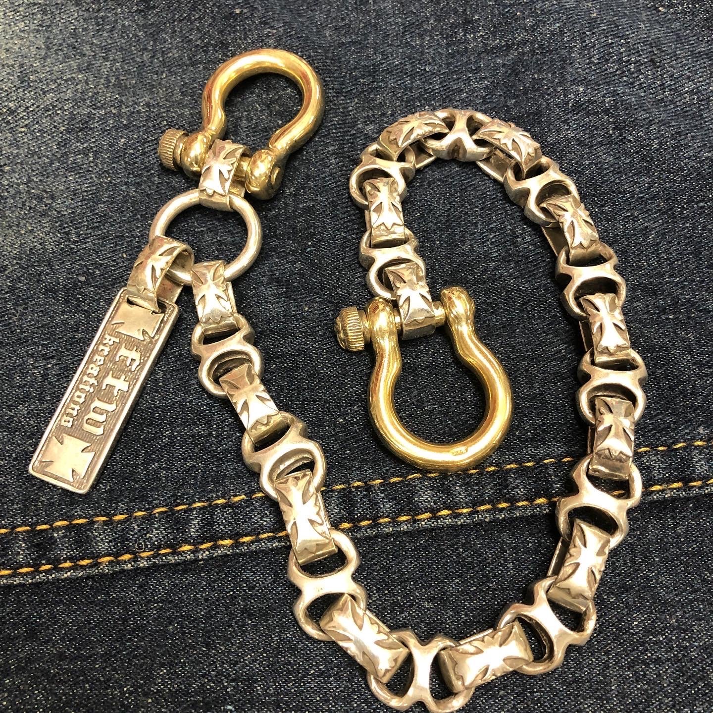 Image of Shorty Wallet Chain W/Brass Shackles