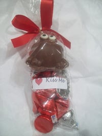 Valentine Kiss me frog and kisses