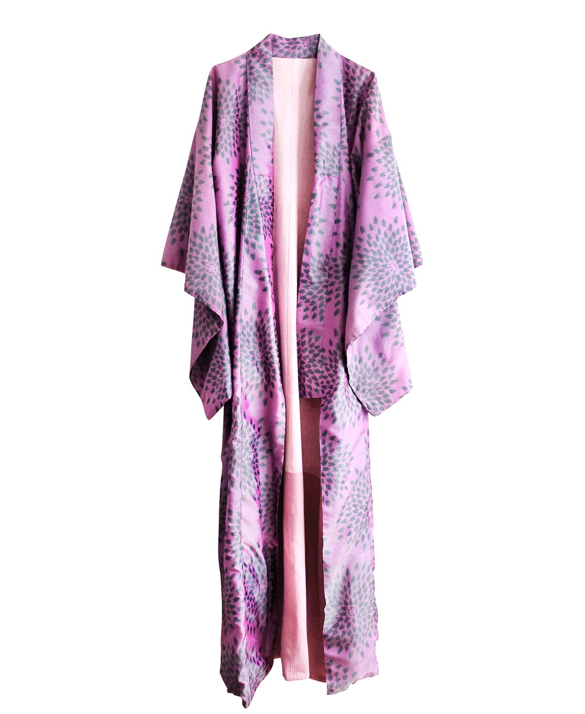 Image of Lillapink silkekimono med grønne krysante-mum blomster