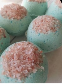 SCENTIMATES LUXURIATING BATH BOMBS