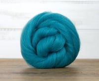 Image 3 of 4 oz Cerulean Blue Corriedale Combed Top ON SALE