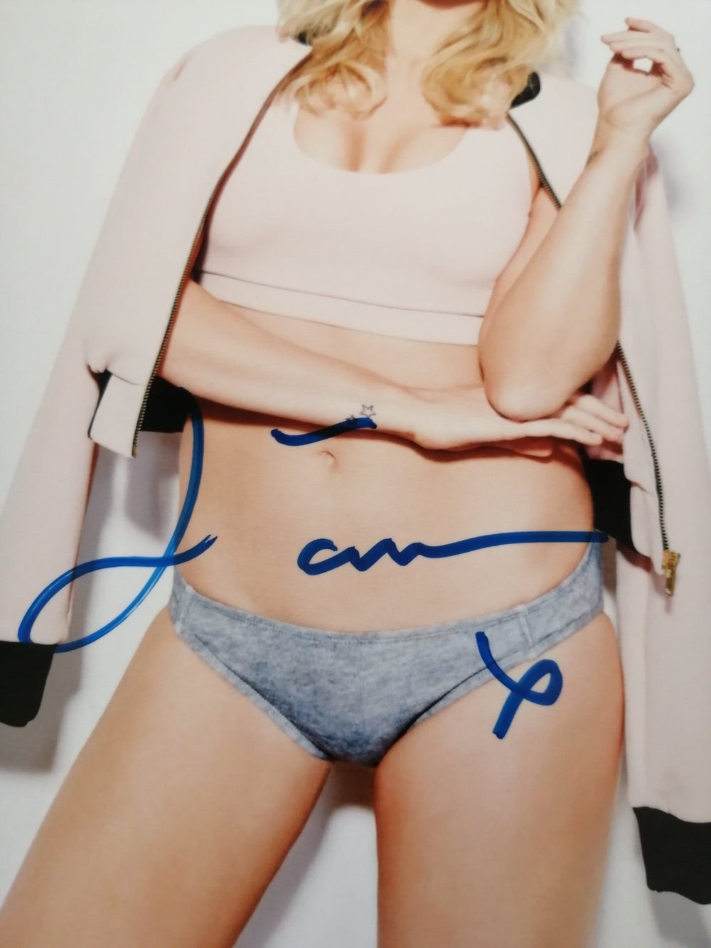 Model Laura Whitmore Signed sexy 10x8