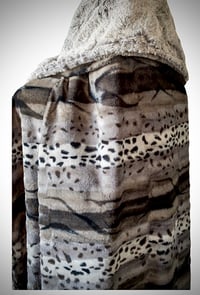 Image 1 of Double Luxe Cuddle Leopard Blanket /Throw