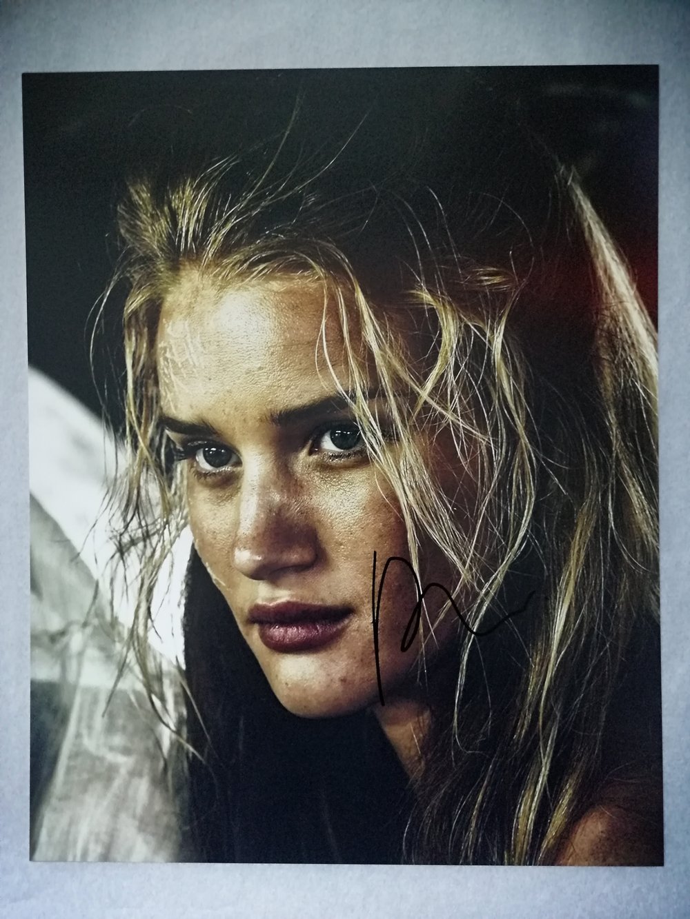 Rosie Huntingdon Whiteley Mad max Signed 10x8