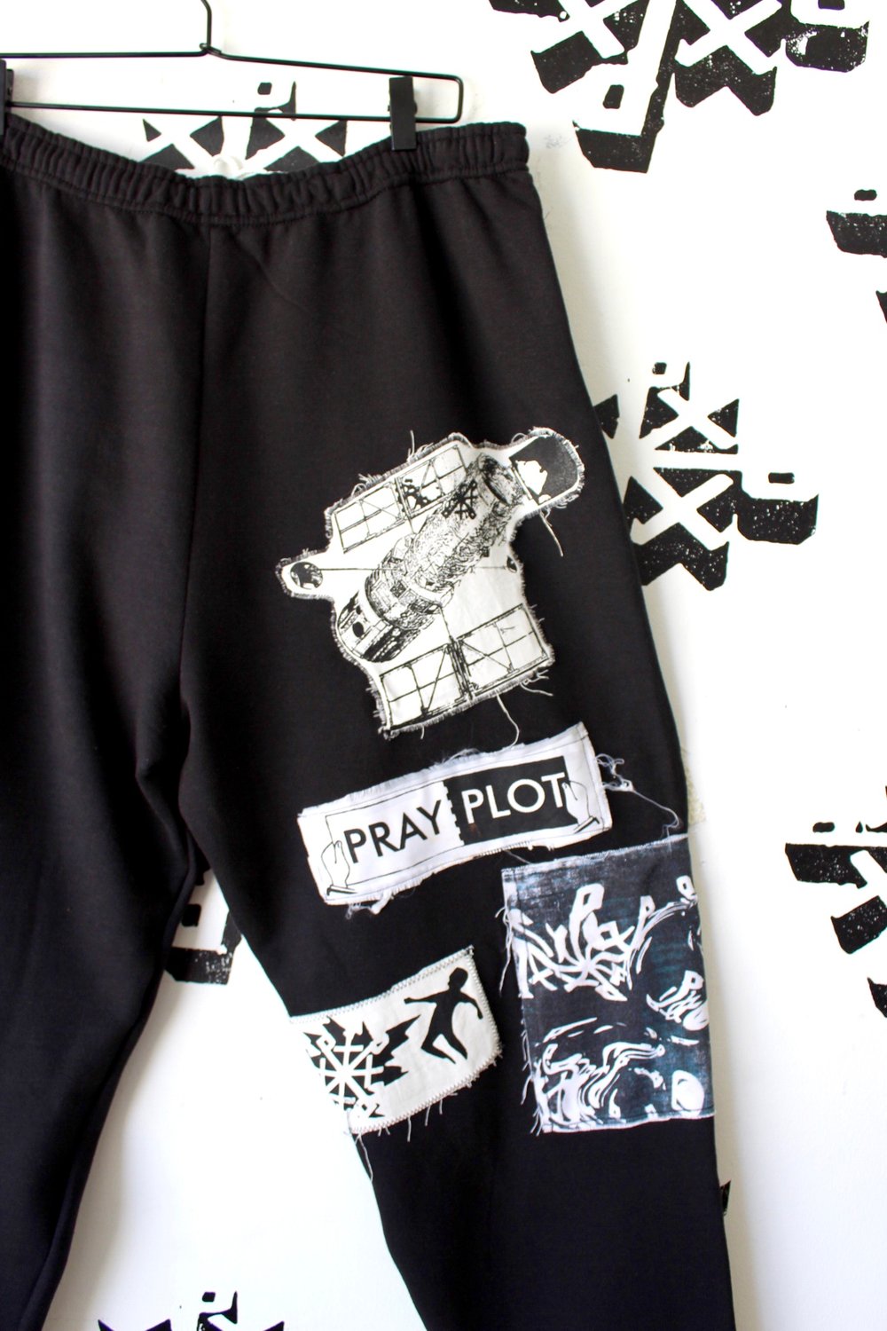 black on black sweatpants in black 