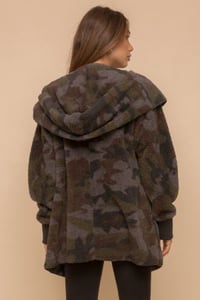 Image 4 of SO SOFT CAMO OPEN SHERPA JACKET