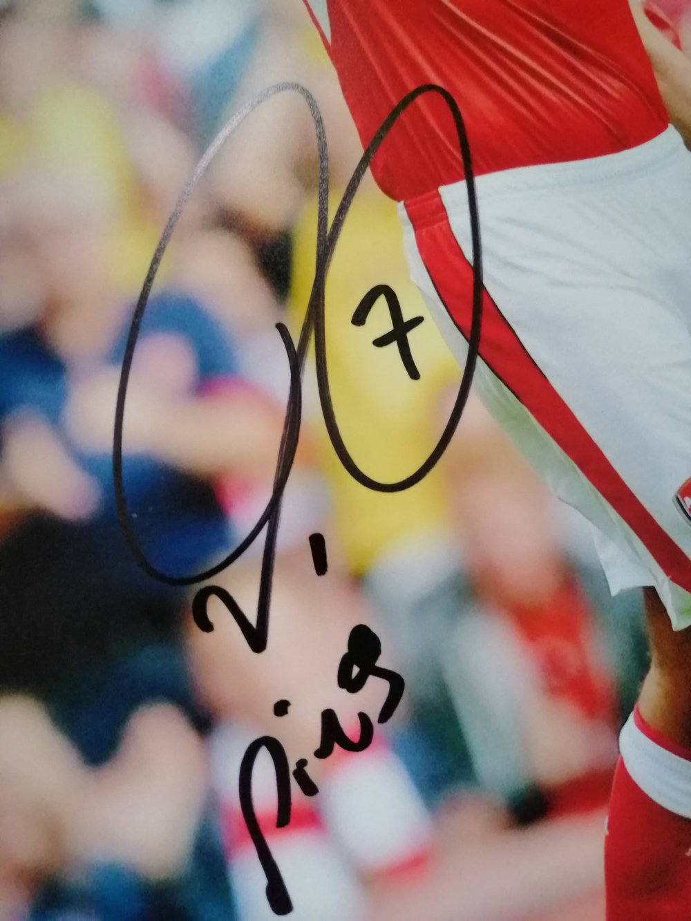 Arsenal Legend Robert Pires Signed 10x8