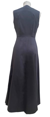 Image 2 of swift maxi in charcoal